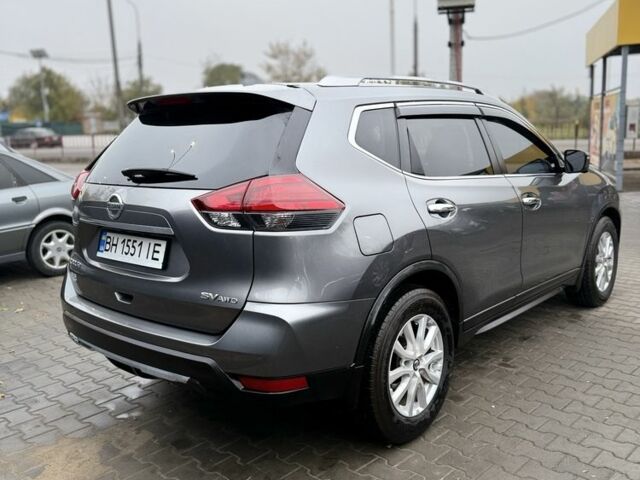 Серый Ниссан Rogue, объемом двигателя 2.5 л и пробегом 143 тыс. км за 15500 $, фото 3 на Automoto.ua