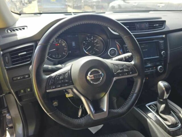 Серый Ниссан Rogue, объемом двигателя 2.5 л и пробегом 84 тыс. км за 9700 $, фото 7 на Automoto.ua