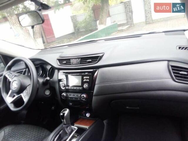 Сірий Ніссан Rogue, об'ємом двигуна 2.49 л та пробігом 115 тис. км за 16500 $, фото 5 на Automoto.ua