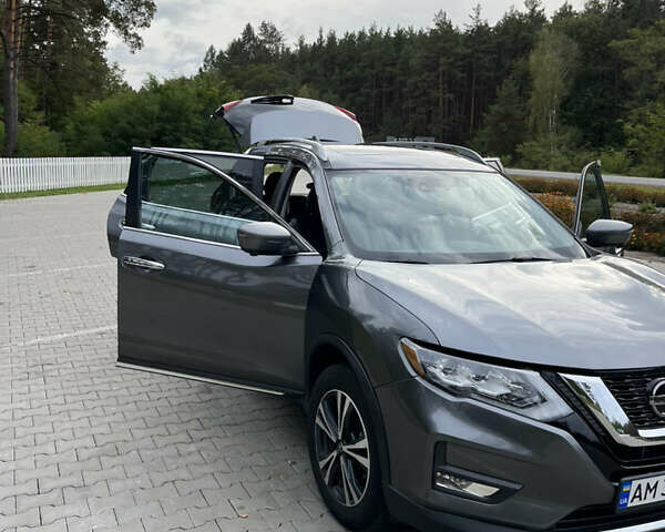 Сірий Ніссан Rogue, об'ємом двигуна 2.49 л та пробігом 94 тис. км за 16700 $, фото 10 на Automoto.ua