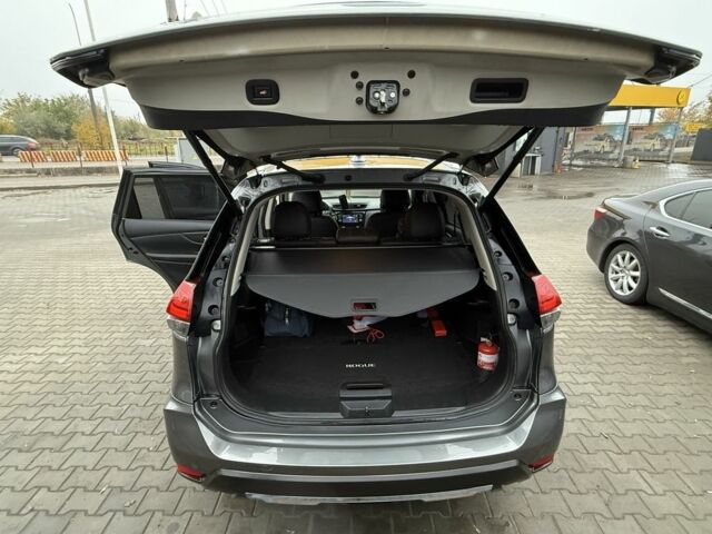 Серый Ниссан Rogue, объемом двигателя 2.5 л и пробегом 143 тыс. км за 15500 $, фото 8 на Automoto.ua