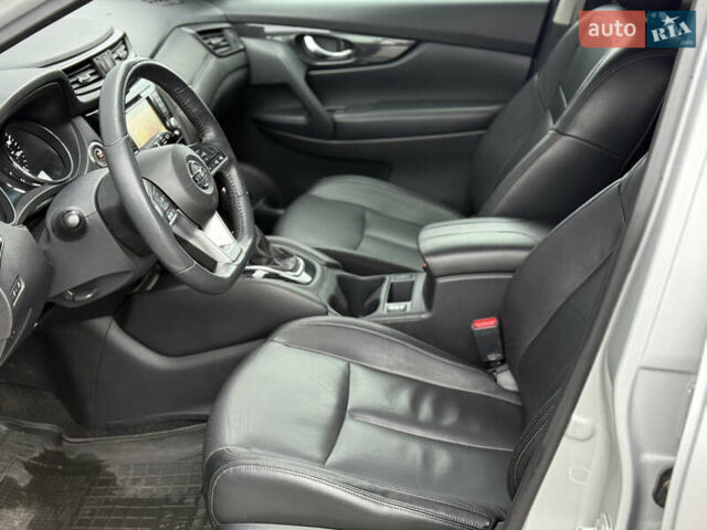 Сірий Ніссан Rogue, об'ємом двигуна 2.5 л та пробігом 47 тис. км за 16999 $, фото 26 на Automoto.ua
