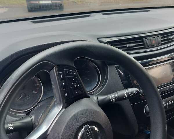 Сірий Ніссан Rogue, об'ємом двигуна 2.49 л та пробігом 173 тис. км за 12000 $, фото 7 на Automoto.ua