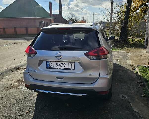 Серый Ниссан Rogue, объемом двигателя 2.5 л и пробегом 71 тыс. км за 18000 $, фото 3 на Automoto.ua