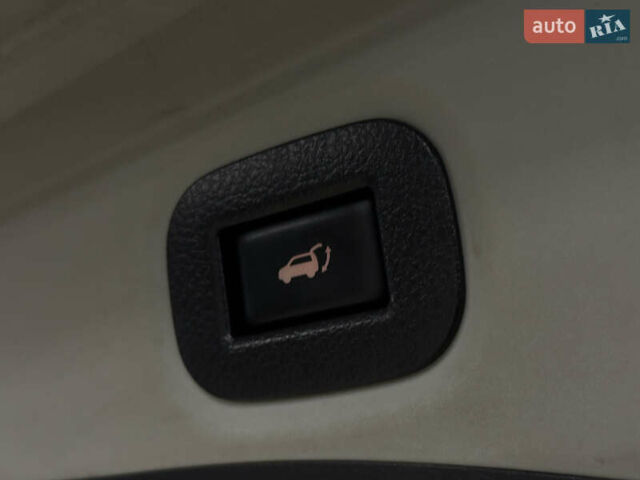 Серый Ниссан Rogue, объемом двигателя 2 л и пробегом 132 тыс. км за 16999 $, фото 22 на Automoto.ua