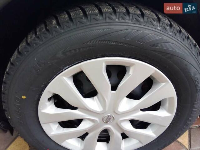 Сірий Ніссан Rogue, об'ємом двигуна 2.49 л та пробігом 115 тис. км за 16500 $, фото 10 на Automoto.ua