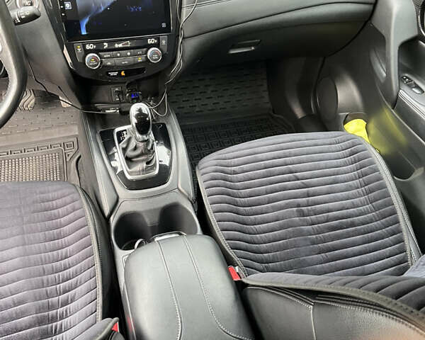 Сірий Ніссан Rogue, об'ємом двигуна 2.49 л та пробігом 94 тис. км за 16700 $, фото 30 на Automoto.ua