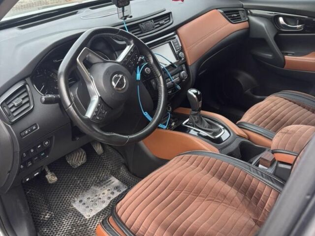 Ніссан Rogue 2017 у Вінниці на Automoto.ua Сірий Ніссан Rogue, об'ємом двигуна 2.5 л та пробігом 150 тис. км за 18999 $, фото 3 на Automoto.ua