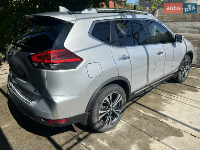 Сірий Ніссан Rogue, об'ємом двигуна 2.5 л та пробігом 68 тис. км за 17000 $, фото 1 на Automoto.ua