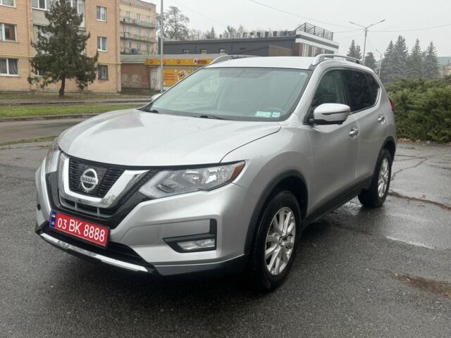 Серый Ниссан Rogue, объемом двигателя 2.5 л и пробегом 132 тыс. км за 14500 $, фото 1 на Automoto.ua
