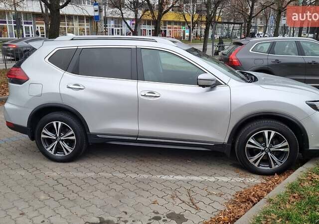 Серый Ниссан Rogue, объемом двигателя 2.49 л и пробегом 89 тыс. км за 15500 $, фото 3 на Automoto.ua