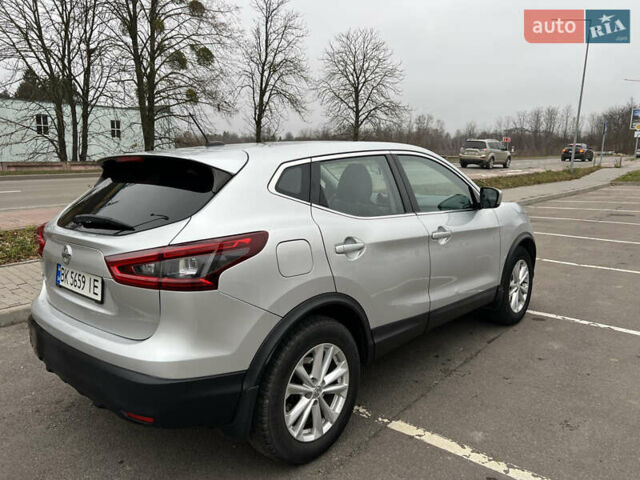 Сірий Ніссан Rogue, об'ємом двигуна 2 л та пробігом 143 тис. км за 12700 $, фото 2 на Automoto.ua