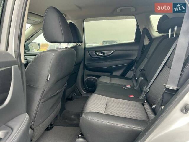 Серый Ниссан Rogue, объемом двигателя 2.5 л и пробегом 95 тыс. км за 15490 $, фото 37 на Automoto.ua