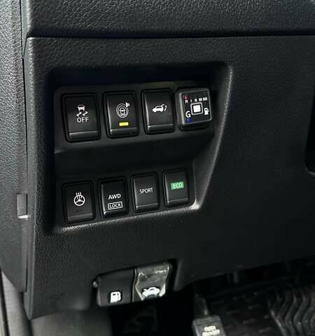 Серый Ниссан Rogue, объемом двигателя 2.5 л и пробегом 82 тыс. км за 17699 $, фото 7 на Automoto.ua