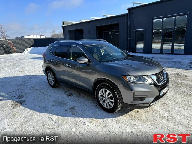 Серый Ниссан Rogue, объемом двигателя 2.5 л и пробегом 119 тыс. км за 16000 $, фото 4 на Automoto.ua