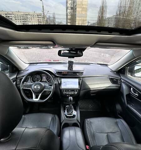 Серый Ниссан Rogue, объемом двигателя 2.5 л и пробегом 82 тыс. км за 17699 $, фото 6 на Automoto.ua