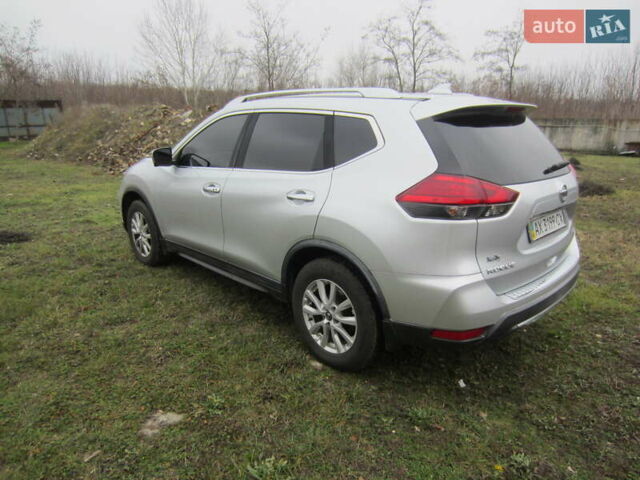Серый Ниссан Rogue, объемом двигателя 2.5 л и пробегом 120 тыс. км за 16000 $, фото 1 на Automoto.ua