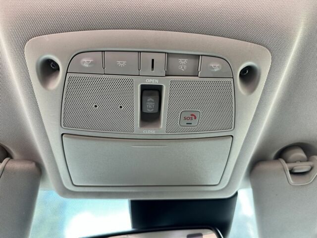 Серый Ниссан Rogue, объемом двигателя 2.5 л и пробегом 99 тыс. км за 17300 $, фото 10 на Automoto.ua