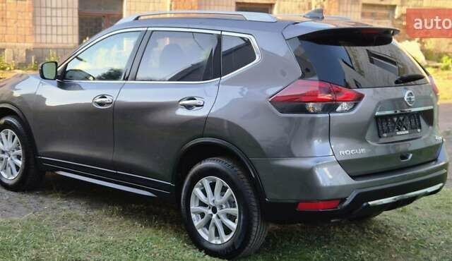 Серый Ниссан Rogue, объемом двигателя 2.5 л и пробегом 301 тыс. км за 11900 $, фото 5 на Automoto.ua