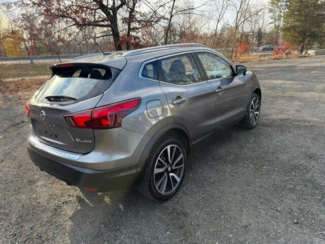 Серый Ниссан Rogue, объемом двигателя 2 л и пробегом 58 тыс. км за 5500 $, фото 5 на Automoto.ua