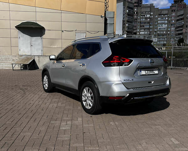 Серый Ниссан Rogue, объемом двигателя 2.49 л и пробегом 119 тыс. км за 15200 $, фото 6 на Automoto.ua