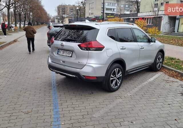 Серый Ниссан Rogue, объемом двигателя 2.49 л и пробегом 89 тыс. км за 15500 $, фото 4 на Automoto.ua