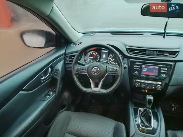 Серый Ниссан Rogue, объемом двигателя 2.49 л и пробегом 132 тыс. км за 13800 $, фото 13 на Automoto.ua
