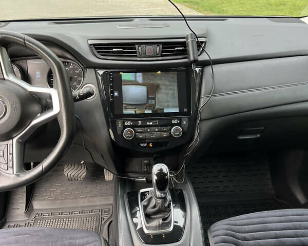 Сірий Ніссан Rogue, об'ємом двигуна 2.49 л та пробігом 94 тис. км за 16700 $, фото 32 на Automoto.ua