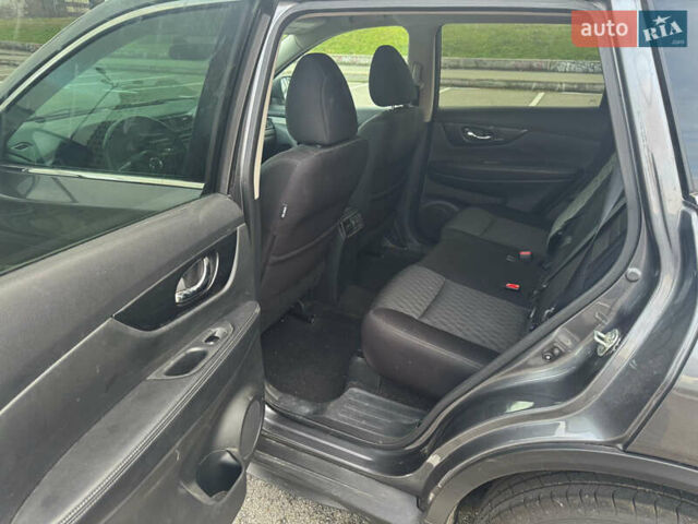 Серый Ниссан Rogue, объемом двигателя 2.49 л и пробегом 154 тыс. км за 13700 $, фото 11 на Automoto.ua