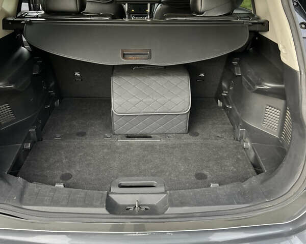 Сірий Ніссан Rogue, об'ємом двигуна 2.49 л та пробігом 94 тис. км за 16700 $, фото 17 на Automoto.ua