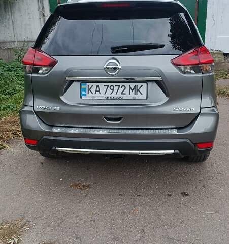 Серый Ниссан Rogue, объемом двигателя 2.49 л и пробегом 136 тыс. км за 14300 $, фото 3 на Automoto.ua