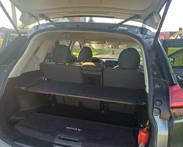 Сірий Ніссан Rogue, об'ємом двигуна 2.49 л та пробігом 105 тис. км за 14500 $, фото 6 на Automoto.ua