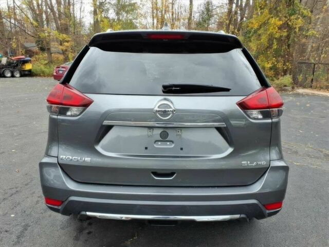 Серый Ниссан Rogue, объемом двигателя 2.5 л и пробегом 42 тыс. км за 9500 $, фото 5 на Automoto.ua