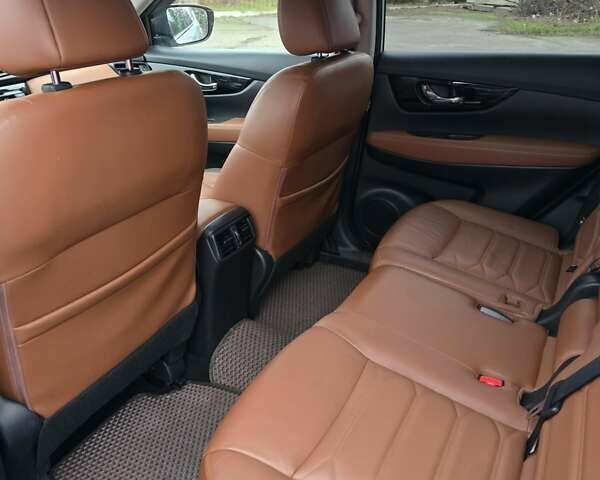 Серый Ниссан Rogue, объемом двигателя 2.49 л и пробегом 100 тыс. км за 17300 $, фото 9 на Automoto.ua