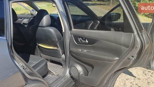 Серый Ниссан Rogue, объемом двигателя 2.49 л и пробегом 115 тыс. км за 15200 $, фото 21 на Automoto.ua