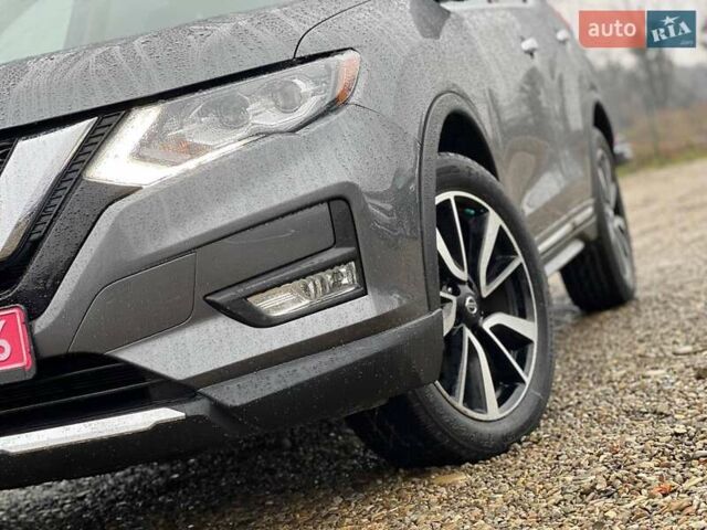 Серый Ниссан Rogue, объемом двигателя 2.49 л и пробегом 127 тыс. км за 16500 $, фото 8 на Automoto.ua