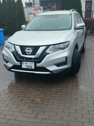 Серый Ниссан Rogue, объемом двигателя 2.49 л и пробегом 78 тыс. км за 17200 $, фото 9 на Automoto.ua