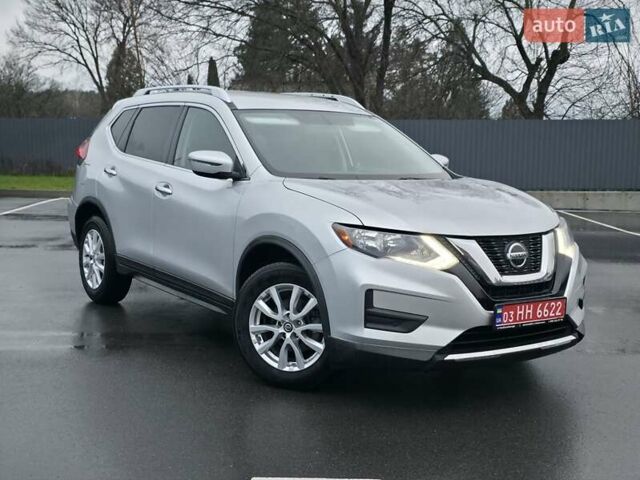 Серый Ниссан Rogue, объемом двигателя 2.49 л и пробегом 189 тыс. км за 13800 $, фото 13 на Automoto.ua
