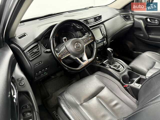 Серый Ниссан Rogue, объемом двигателя 2.49 л и пробегом 125 тыс. км за 20000 $, фото 27 на Automoto.ua