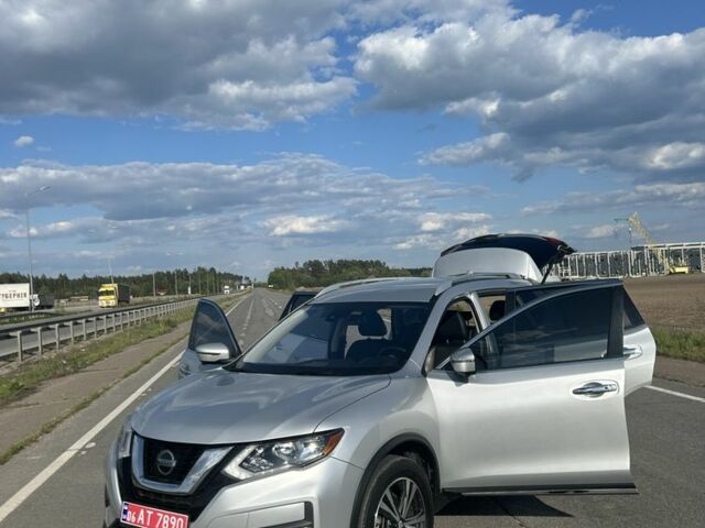 Серый Ниссан Rogue, объемом двигателя 2.49 л и пробегом 112 тыс. км за 15700 $, фото 6 на Automoto.ua