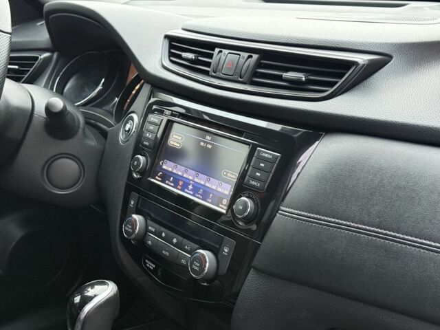 Серый Ниссан Rogue, объемом двигателя 2.5 л и пробегом 70 тыс. км за 14800 $, фото 7 на Automoto.ua