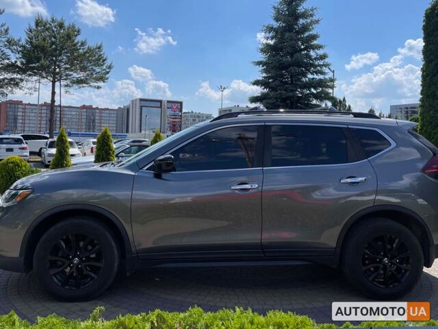 Серый Ниссан Rogue, объемом двигателя 2.5 л и пробегом 92 тыс. км за 16800 $, фото 3 на Automoto.ua