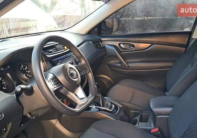 Серый Ниссан Rogue, объемом двигателя 2.49 л и пробегом 70 тыс. км за 15555 $, фото 11 на Automoto.ua