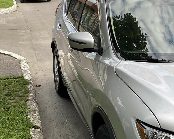 Серый Ниссан Rogue, объемом двигателя 2.5 л и пробегом 116 тыс. км за 16300 $, фото 8 на Automoto.ua