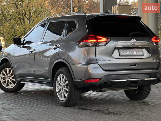 Серый Ниссан Rogue, объемом двигателя 2.49 л и пробегом 102 тыс. км за 15599 $, фото 3 на Automoto.ua