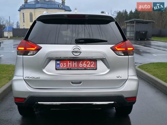 Серый Ниссан Rogue, объемом двигателя 2.49 л и пробегом 189 тыс. км за 13800 $, фото 3 на Automoto.ua