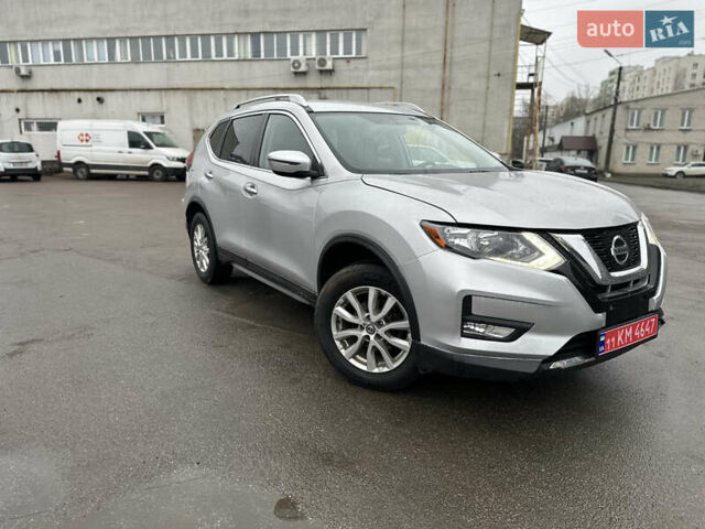 Сірий Ніссан Rogue, об'ємом двигуна 2.49 л та пробігом 133 тис. км за 14300 $, фото 2 на Automoto.ua