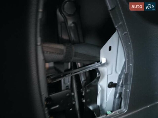 Серый Ниссан Rogue, объемом двигателя 2.49 л и пробегом 189 тыс. км за 13800 $, фото 40 на Automoto.ua