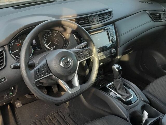 Серый Ниссан Rogue, объемом двигателя 2.5 л и пробегом 150 тыс. км за 14500 $, фото 4 на Automoto.ua