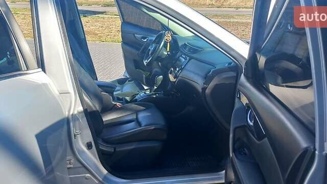 Серый Ниссан Rogue, объемом двигателя 2.49 л и пробегом 115 тыс. км за 16500 $, фото 52 на Automoto.ua